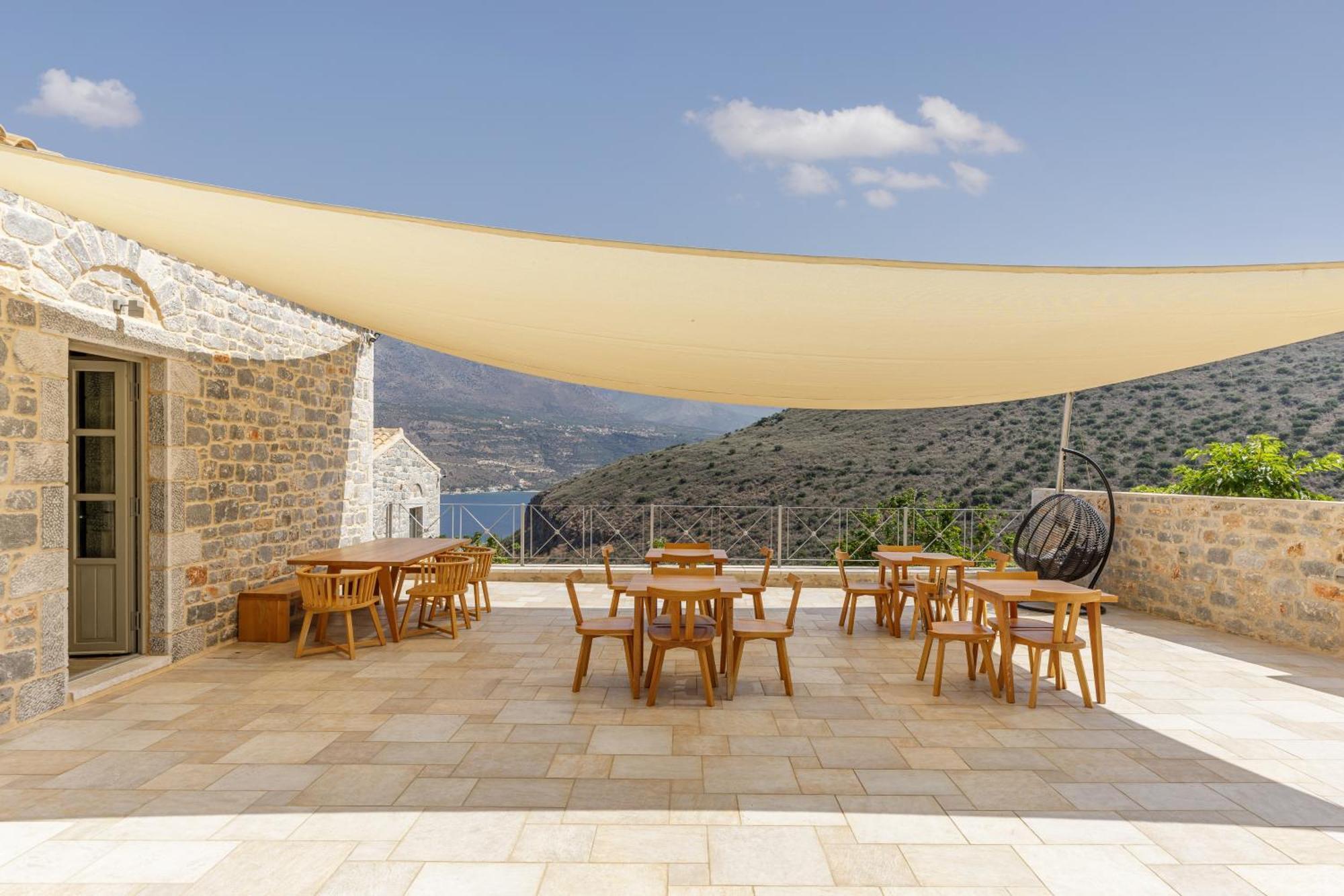 Trapela Limeni Luxury Suites المظهر الخارجي الصورة